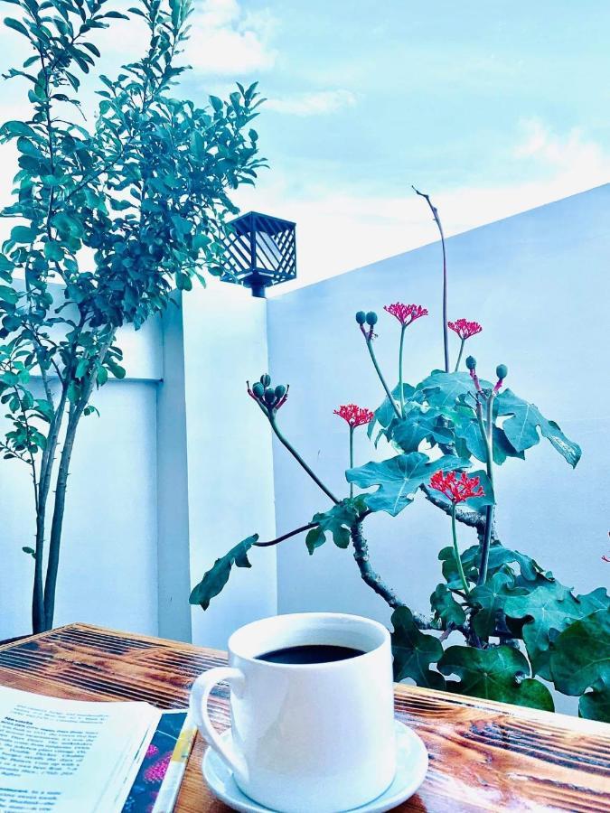 Crosswinds Hotel Paranaque City Екстер'єр фото