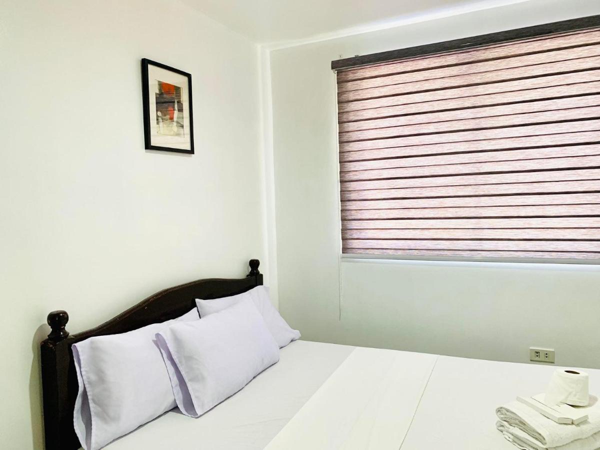 Crosswinds Hotel Paranaque City Екстер'єр фото